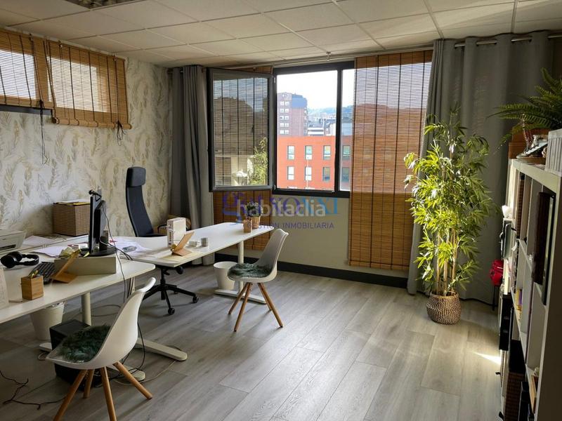 Foto edbce2aa-cfdb-476b-b2c1-e304c818bcb8. Miete büro mit heizung in Lamiako-Txopoeta Leioa