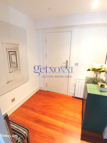 Foto 45c01bf1-7fa7-4dfc-9a0b-aebb566e7805. Flat with heating parking in Las Arenas Getxo