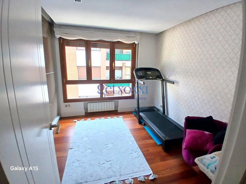 Foto c860ba4c-88c0-4010-9e00-e651e77be74b. Piso en Las Arenas Getxo