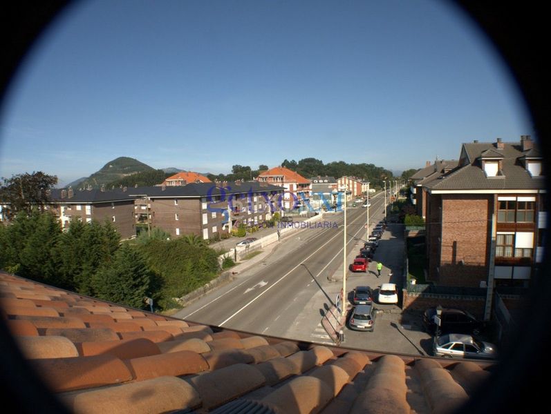 Foto 00f54c5b-5b88-481c-ba95-5a3ad8612404. Chalet en carretera general de gama 31 en Bárcena de Cicero