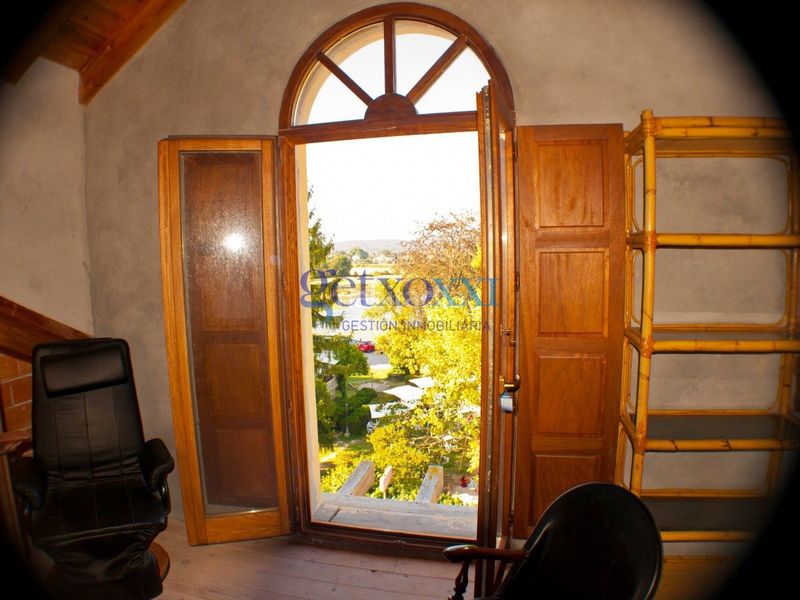 Foto 53d765cc-1f3a-4703-8b54-b9d69423f1ef. Chalet en carretera general de gama 31 en Bárcena de Cicero