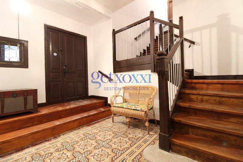 Foto 726edc58-e486-42e1-998d-e1911099e1ba. Chalet en carretera general de gama 31 en Bárcena de Cicero