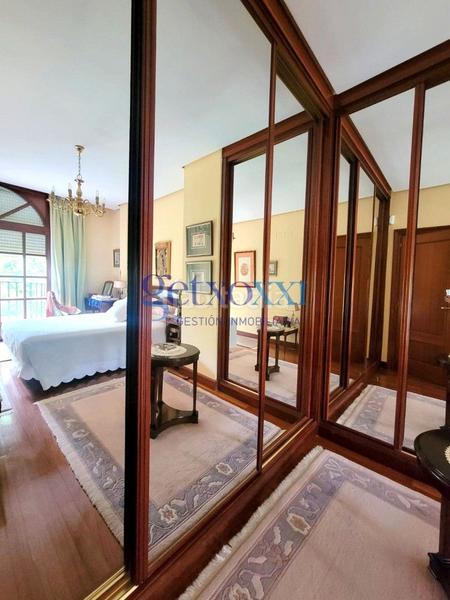 Foto 007fcc05-9a65-42d4-953b-b3fb4e2c2c23. Casa adosada gestión inmobiliaria xxi pone en venta en exclusiva, adosado dúplex en la prestigiosa calle de zugazarte de Las Arenas, de 2 en Getxo