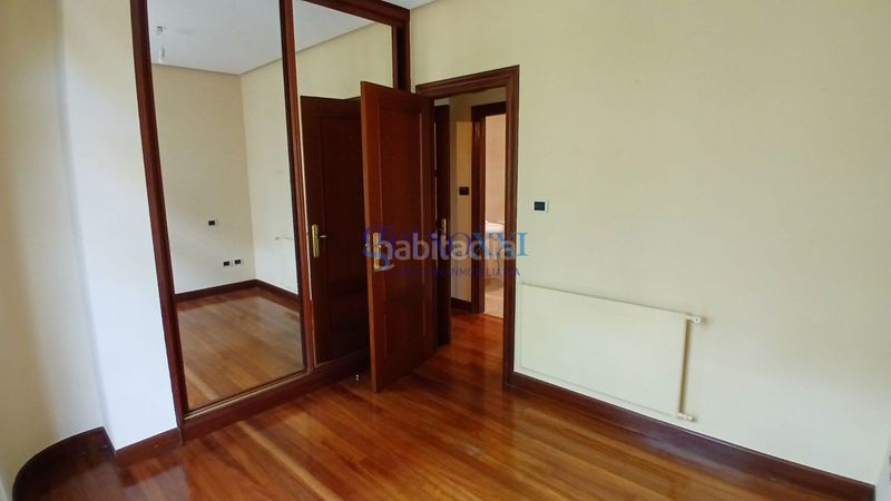 Foto 4303564a-6f31-4691-87a6-a862377cb866. Casa adossada amb xemeneia calefacció aparcament a Getxo