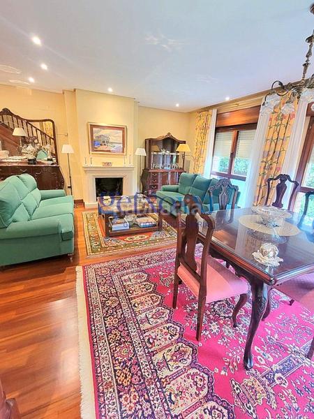 Foto 6eb3eb0d-8d7b-4146-802b-978b364d2ffe. Casa adosada gestión inmobiliaria xxi pone en venta en exclusiva, adosado dúplex en la prestigiosa calle de zugazarte de Las Arenas, de 2 en Getxo