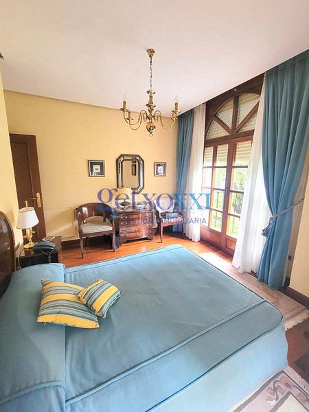 Foto 9909b3f3-4818-485d-96e5-900bf39408a2. Casa adosada gestión inmobiliaria xxi pone en venta en exclusiva, adosado dúplex en la prestigiosa calle de zugazarte de Las Arenas, de 2 en Getxo