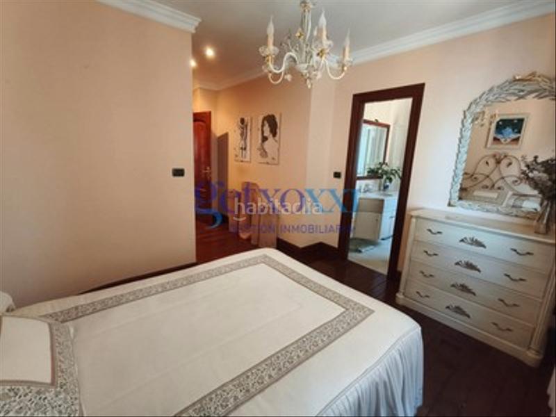 Foto 3f06321e-cbd4-4e96-9b64-d248cfaa4a77. Zweistöckige wohnung mit parking in Las Arenas Getxo