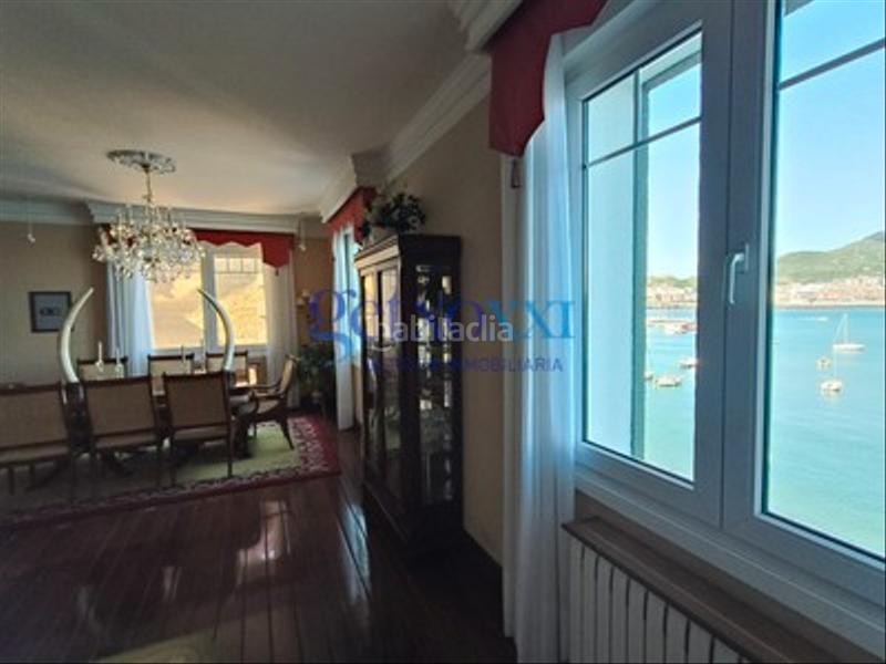 Foto 4d3ab4c1-d9b3-44ff-964a-94d2599aa35f. Zweistöckige wohnung mit parking in Las Arenas Getxo