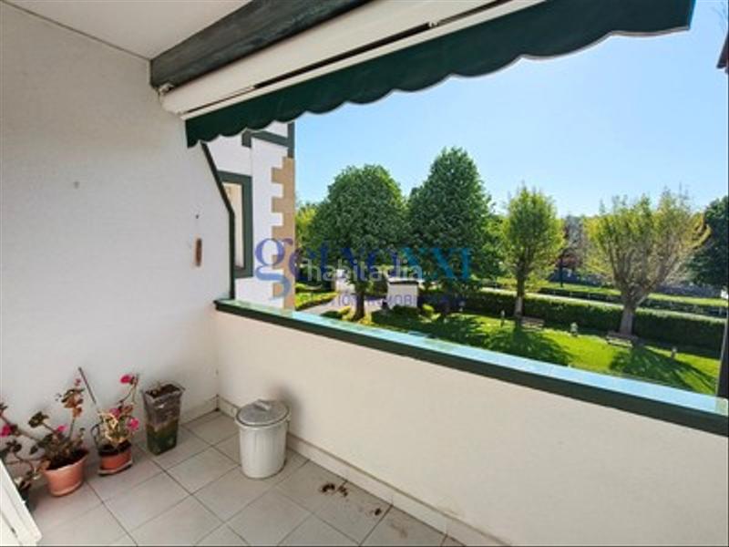 Foto 82dd7a6c-2423-40d2-9620-d495616ee490. Zweistöckige wohnung mit parking in Las Arenas Getxo