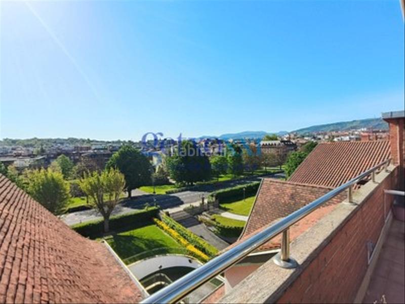 Foto 859895f5-b6d5-48c5-97fe-162edc7e68f3. Zweistöckige wohnung mit parking in Las Arenas Getxo