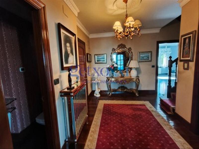 Foto ddb7f3e7-3da3-4e31-811d-70eaceb4c0fc. Zweistöckige wohnung mit parking in Las Arenas Getxo