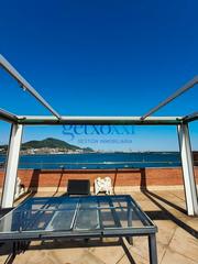 Dúplex a Las Arenas. Espectacular duplex atico con vistas al abra.