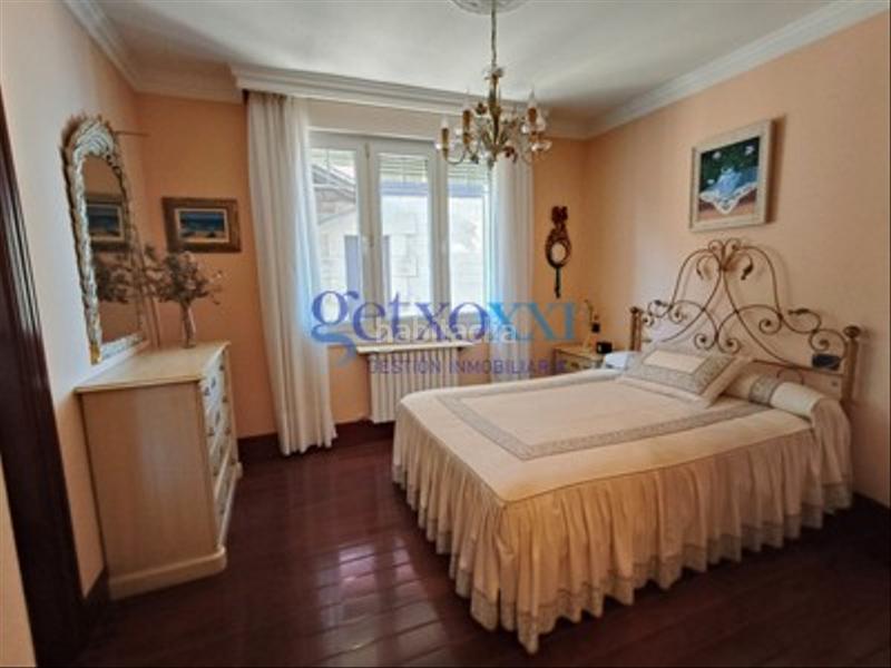 Foto fada9aa0-b679-43b9-83bd-15cc5892dfb1. Zweistöckige wohnung mit parking in Las Arenas Getxo