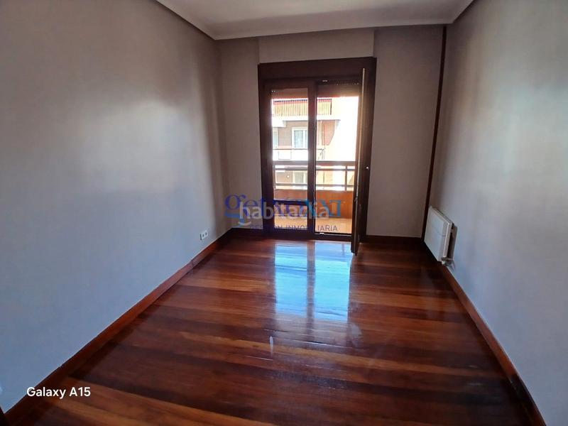 Foto b2e1625e-4d76-475b-b061-f6868c3ba81c. Alquiler piso magnifica vivienda en alquler en Las Arenas Getxo