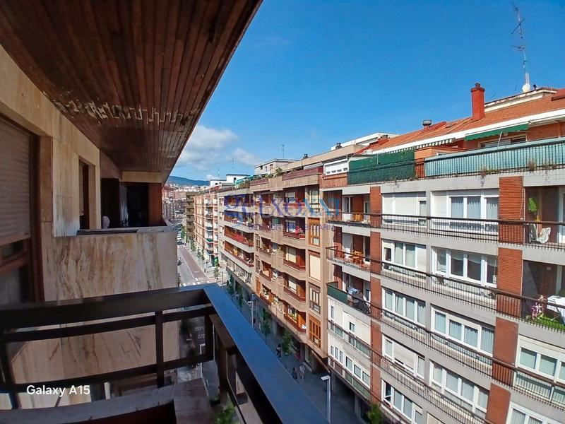 Foto 80268571-aea2-45a6-ab99-b43dea2c5a2b. Miete etagenwohnung mit heizung parking in Las Arenas Getxo