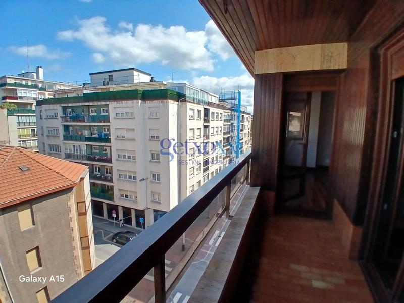 Foto 1cedc77c-2b34-4455-b7ca-7417999e321e. Rent flat with heating parking in Las Arenas Getxo