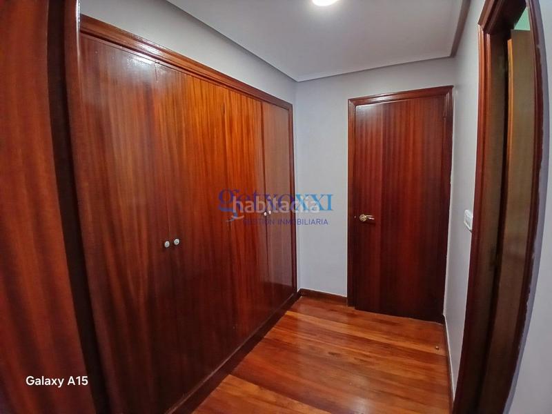 Foto 39de0076-7b9b-4dd6-b3dc-b80529da6ebc. Rent flat with heating parking in Las Arenas Getxo