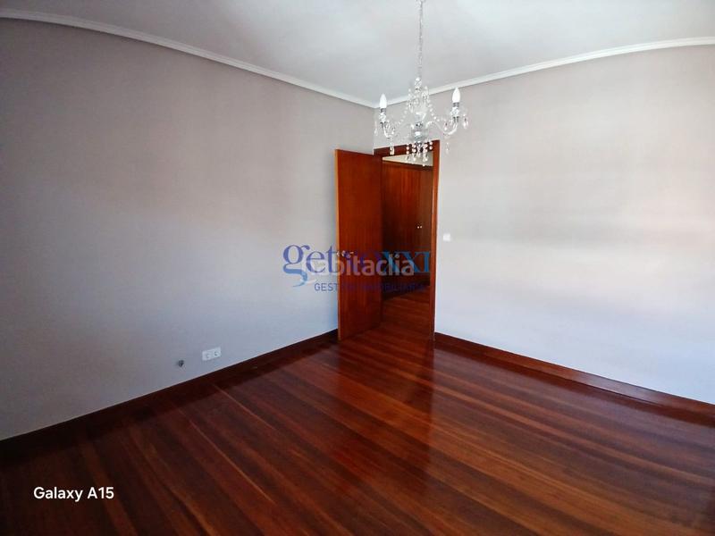 Foto 3fc7f10e-4078-41f8-965c-e1c164dbbdbf. Rent flat with heating parking in Las Arenas Getxo