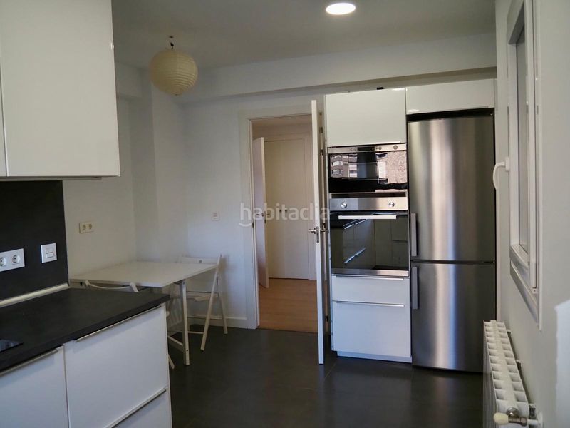 Foto dd02eb12-75ba-4915-a8fc-3f9f34859f61. Flat with heating parking in Las Arenas Getxo