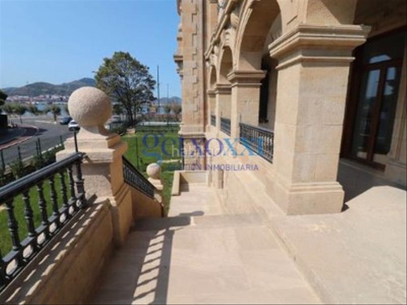 Foto 10e4c4a0-c0c3-438a-8962-30ece22afd4e. Zweistöckige wohnung mit parking pool in Las Arenas Getxo