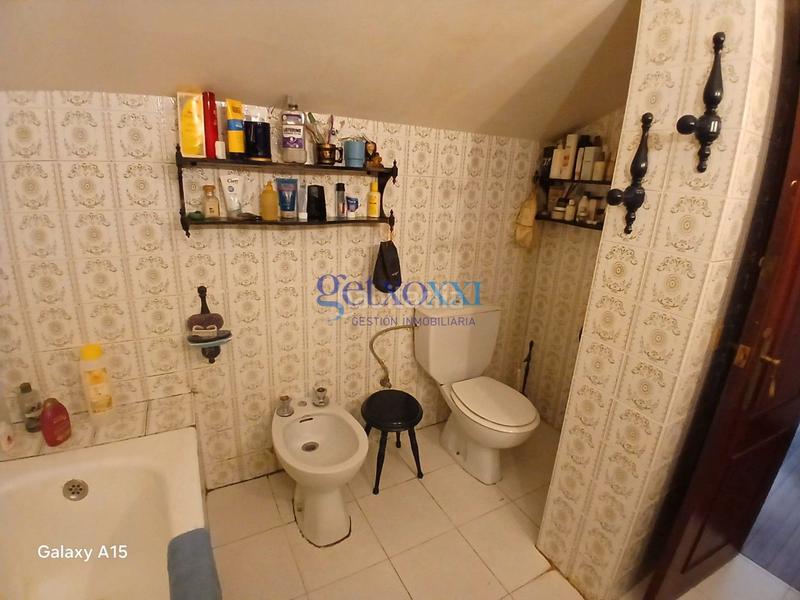 Foto ce92150b-b6a0-484c-9a50-e4325b34028a. Attico con camino riscaldamento parcheggio in Neguri Getxo