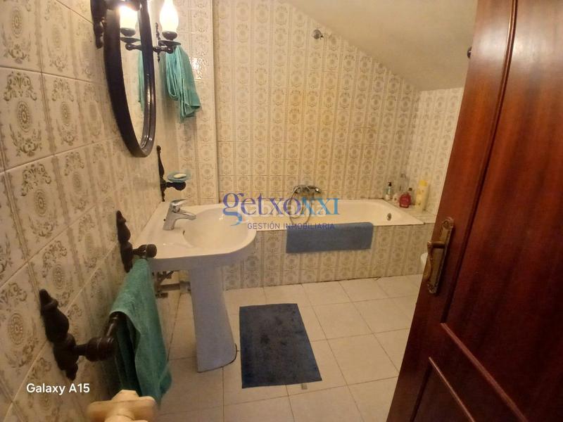 Foto e3d73956-5175-45b7-ad9a-6213be4d9ca1. Attico con camino riscaldamento parcheggio in Neguri Getxo