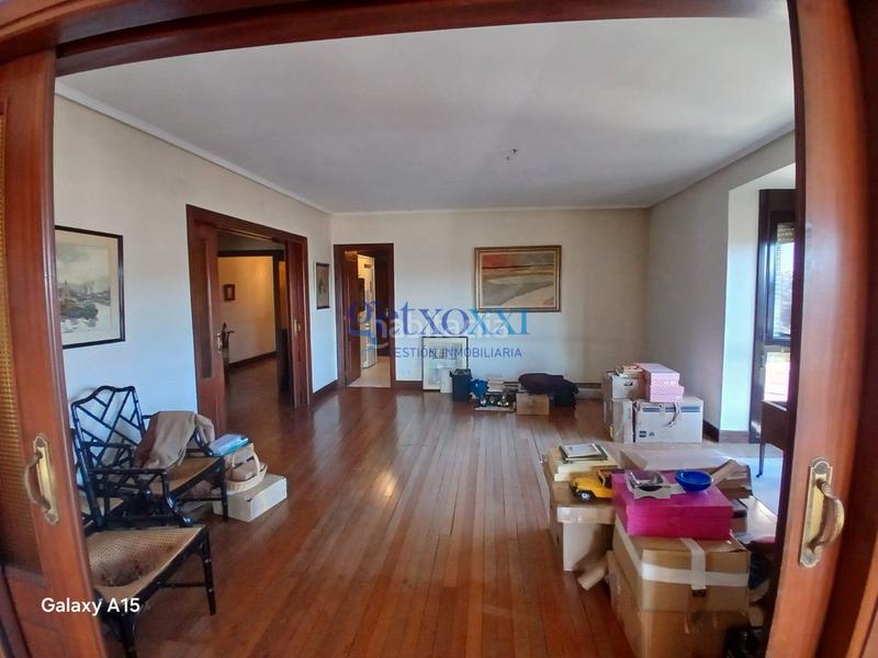 Foto 9b757590-aa7d-482e-86ee-91eca1a6b3a4. Attique avec cheminée chauffage parking dans Neguri Getxo