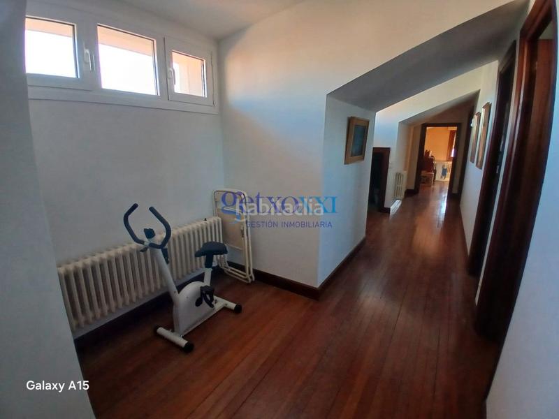 Foto 6dd60a5d-a57b-4f76-998c-7f49e5074159. Dachwohnung mit kamin heizung parking in Neguri Getxo