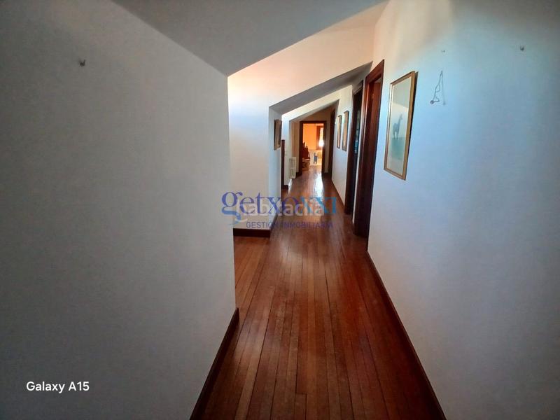 Foto 97474e69-3a35-4f27-bc20-c81b96554621. Dachwohnung mit kamin heizung parking in Neguri Getxo