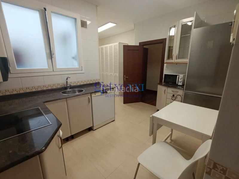 Foto e6127d57-e672-40d0-a4ff-8017e320c914. Rent flat with heating in Las Arenas Getxo