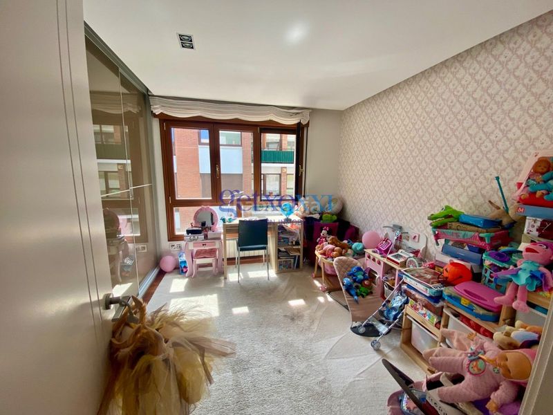 Foto 8eb2de97-3aea-4712-af18-4e9af3b0f3a9. Pis amb calefacció aparcament a Las Arenas Getxo