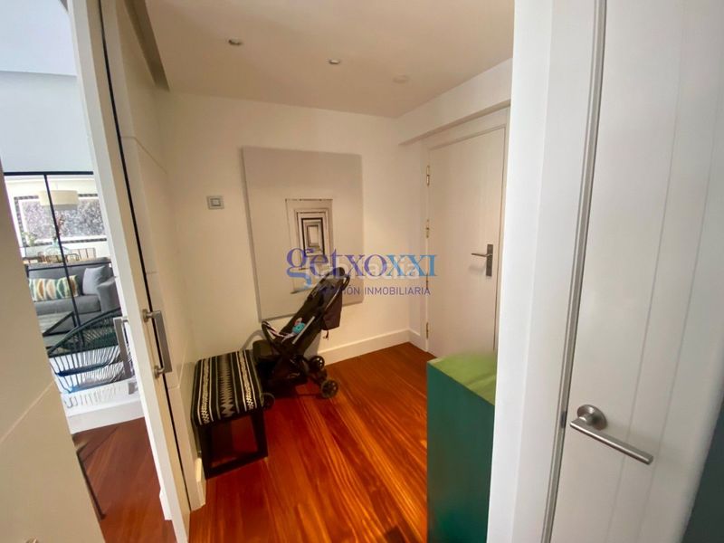 Foto ef9576bd-bb42-4b24-b99b-c4a295161d0b. Piso en Las Arenas Getxo