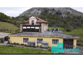 Casa a Matienzo centro 50. Casa en venta en matienzo
