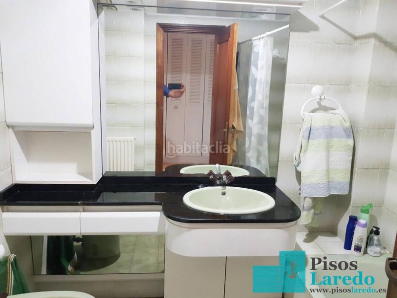 Foto 1d36e073-f969-434c-b385-327946b5389b. Alquiler piso en enrique mowinkel 78 piso alquiler verano en Laredo