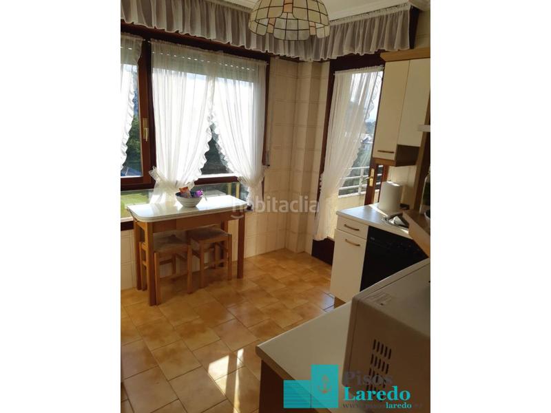 Foto 4f880fab-d63e-40fe-93a5-0d39b727308e. Rent flat in enrique mowinkel 78 in Zona Playa Laredo