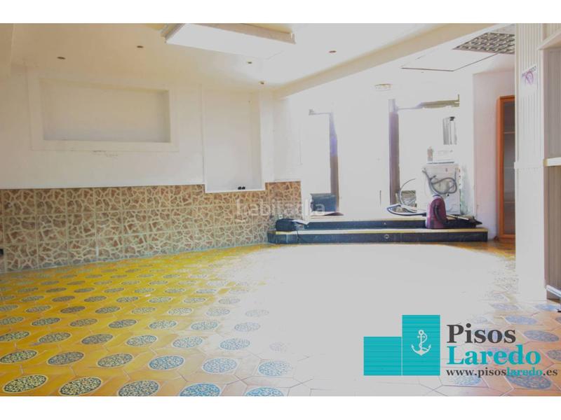 Foto 61c04312-b85f-46fd-b807-9bf55c1383d0. Alquiler local comercial en zona Centro 1 local comercial en venta en Laredo