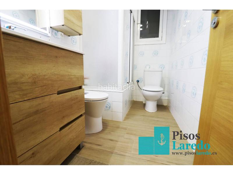 Foto 32aaf298-7749-409e-8f2c-959a3ebd4a91. Alquiler piso estupendo piso en alquiler!! en Carlos V Laredo