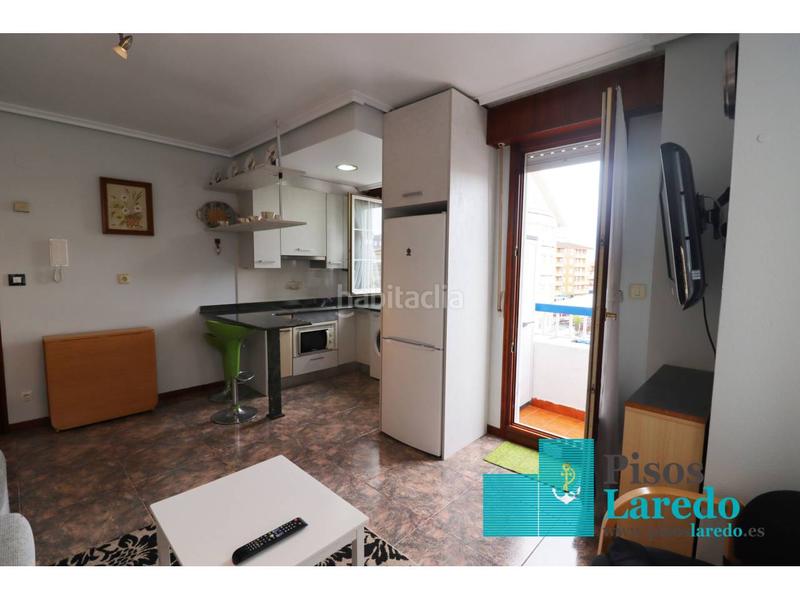 Foto f89db9ca-f4d2-4c30-bb7a-3d480eef42c8. Alquiler piso en heliodoro fernandez 8 piso en alquiler en Colindres