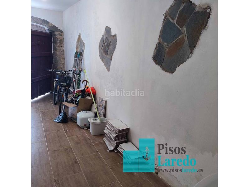 Foto f8ea0ac2-ae9c-42c3-b2eb-f527b51c87ef. Local comercial a Centro Laredo