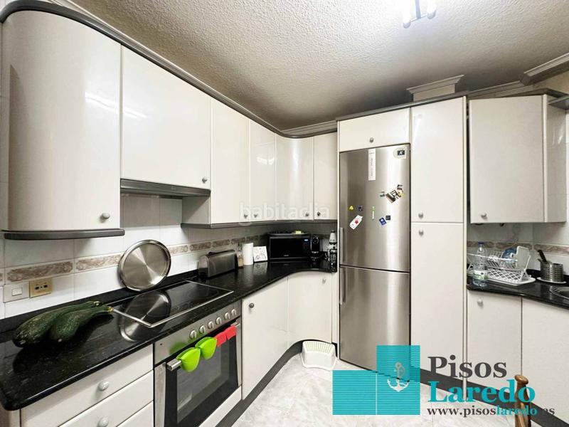 Foto 9f966057-9912-4127-96d1-ffcf4efa13fa. Piso estupendo piso a pie de playa! en Centro Laredo