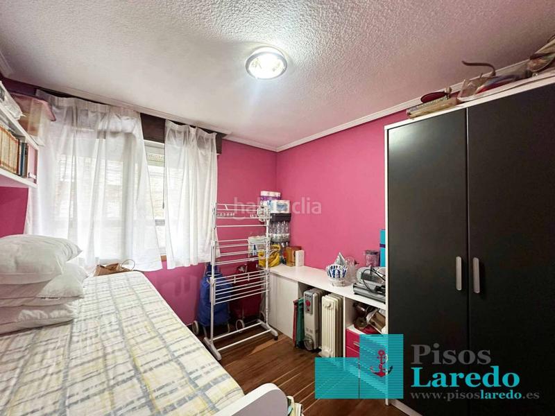 Foto d1893177-b3d7-4f4c-999d-ad54173816ad. Piso estupendo piso a pie de playa! en Centro Laredo