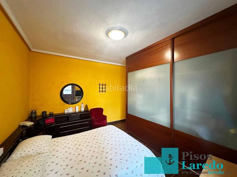 Foto ddc58587-1cf2-4245-bf99-29b04cae25ef. Piso estupendo piso a pie de playa! en Centro Laredo