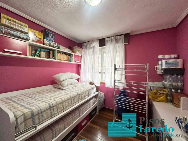 Foto eb7ffa11-5ebc-4dc8-a492-44798384aaa7. Piso estupendo piso a pie de playa! en Centro Laredo