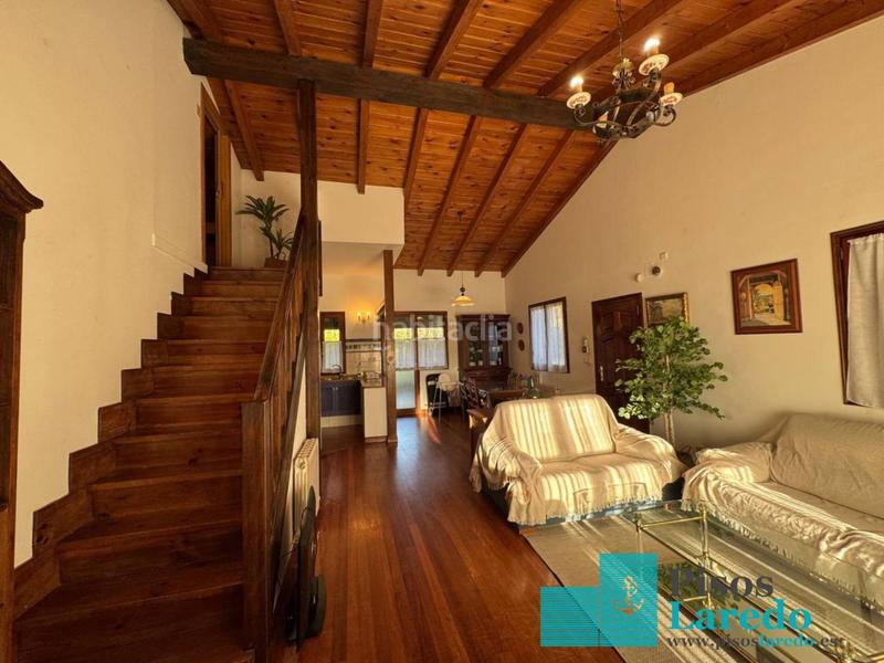Foto be8f0cd4-7d26-4caa-9f82-6a7e2c2c8a3a. Alquiler chalet en calle san pedro 1 chalet en alquiler en laredo. no larga duración!!!! en Limpias