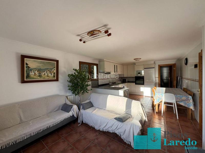 Foto cf95f5f8-bc5e-4e0c-9b1b-6fbd042a6bd0. Alquiler chalet en calle san pedro 1 chalet en alquiler en laredo. no larga duración!!!! en Limpias