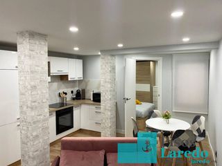 Miete Etagenwohnung in Calle espíritu santo 5. Piso alquiler temporal en laredo