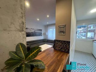 Pis  Menéndez pelayo. Piso en venta en centro39770