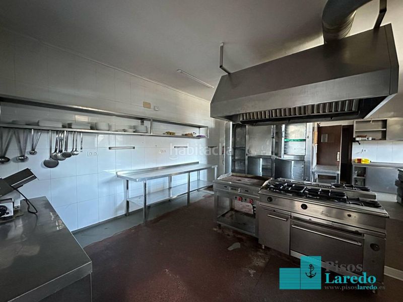 Foto 543b5887-06a3-4b38-a850-e3c90598f6ab. Edifici a calle iseca vieja 1 a Liendo