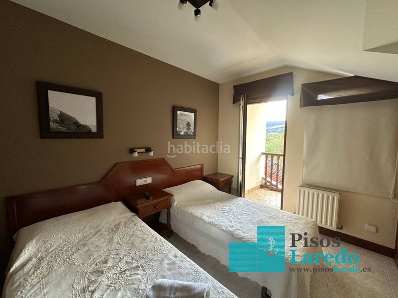 Foto 9ee9bd33-b7ff-4914-b560-c3b1d7ae40a5. Edifici a calle iseca vieja 1 a Liendo