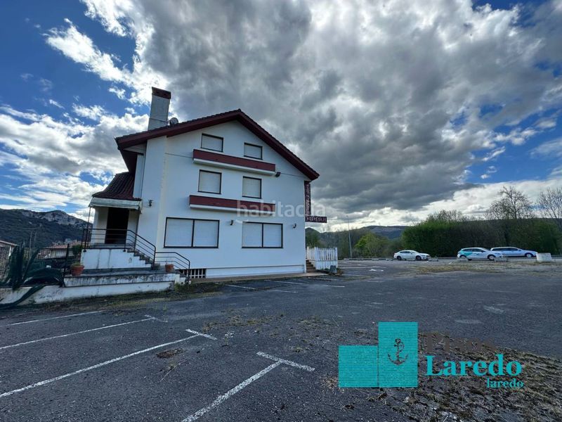 Foto bf2a6560-b78b-4473-b789-01b6b5d840d6. Edifici a calle iseca vieja 1 a Liendo